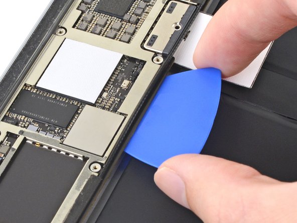 iPad Pro 9.7" Battery Replacement: step 93, image 2 of 2