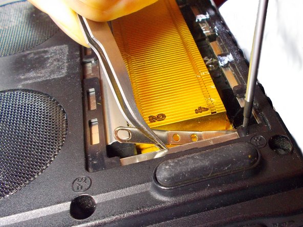 Toshiba Satellite 2435-S255 Heat Sink Replacement, Remove the Heat Sink Brackets: crwdns2935265:04crwdnd2935265:02crwdnd2935265:02crwdne2935265:0