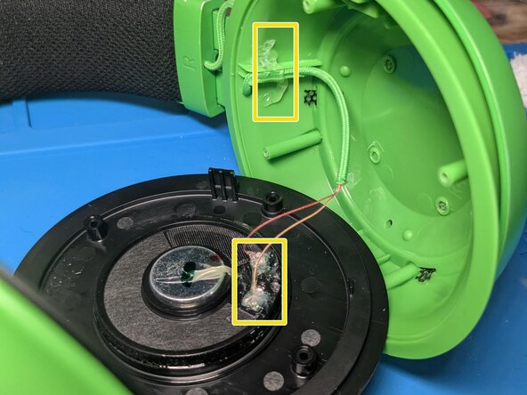 Razer Kraken (Kraken TE) Headband Replacement, Solder driver: crwdns2935265:020crwdnd2935265:03crwdnd2935265:03crwdne2935265:0