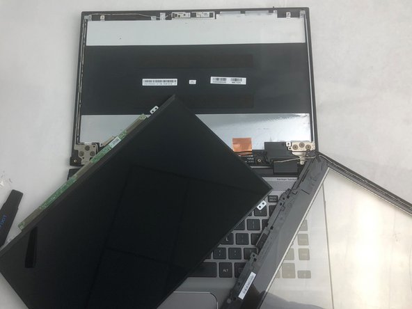 TOSHIBA Satellite E45W-C4200X Screen Replacement: crwdns2935265:05crwdnd2935265:03crwdnd2935265:03crwdne2935265:0