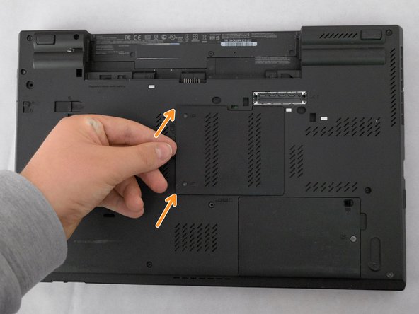 Lenovo ThinkPad T530 Memory Module: Bottom Slot Replacement, Remove Rear Memory Cover: crwdns2935265:05crwdnd2935265:02crwdnd2935265:03crwdne2935265:0
