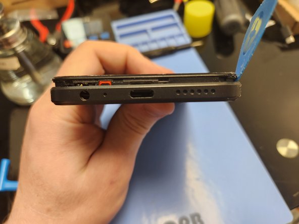 Revvl 6 Pro 5G Screen Replacement, Remove the Midframe: crwdns2935265:013crwdnd2935265:03crwdnd2935265:03crwdne2935265:0