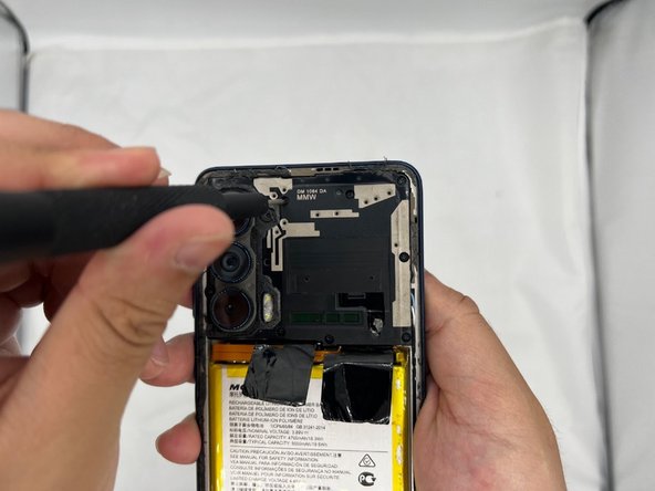 Motorola Edge (2021) Camera module Replacement: crwdns2935265:04crwdnd2935265:02crwdnd2935265:02crwdne2935265:0