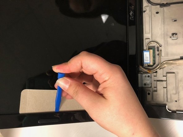 Dell XPS M1730 Screen Replacement: crwdns2935265:09crwdnd2935265:02crwdnd2935265:03crwdne2935265:0