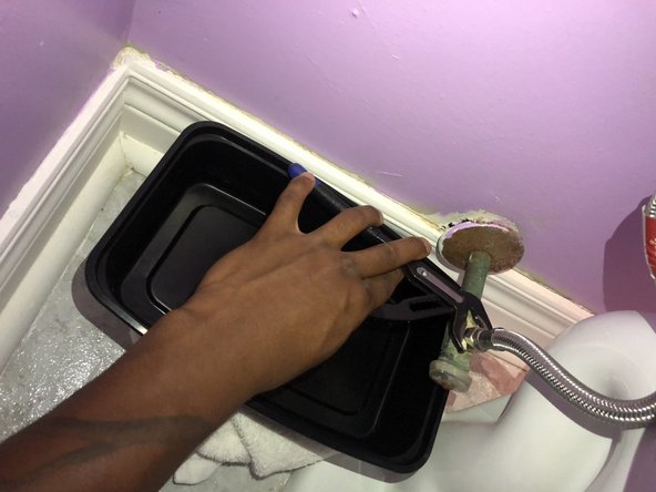 Toilet Water Supply Line Replacement: crwdns2935265:05crwdnd2935265:02crwdnd2935265:03crwdne2935265:0