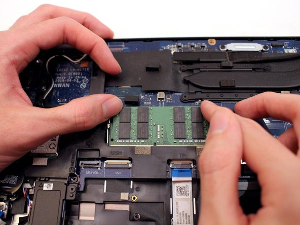 Dell Latitude 5401 RAM Replacement: crwdns2935265:07crwdnd2935265:02crwdnd2935265:02crwdne2935265:0