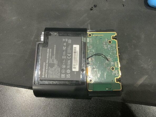 Steelseries Arctis Nova Pro Wireless Teardown: crwdns2935265:04crwdnd2935265:02crwdnd2935265:02crwdne2935265:0