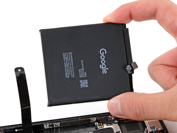 Google Pixel 9 Battery Replacement, Separate the battery adhesive: 33 단계, 이미지 3개 중 3개