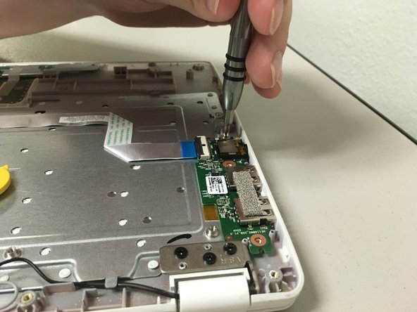 Lenovo Ideapad 110S-11IBR USB & Headphone Jack PCB Board Replacement, USB & Headphone Jack PCB Board: crwdns2935265:06crwdnd2935265:02crwdnd2935265:02crwdne2935265:0