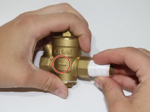 How to Install an RV Toilet Water Pressure Regulator: crwdns2935265:02crwdnd2935265:01crwdnd2935265:02crwdne2935265:0