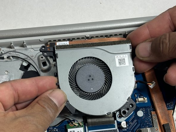 Lenovo IdeaPad 330-15IKB 81DE Fan Replacement, Fan: crwdns2935265:02crwdnd2935265:03crwdnd2935265:03crwdne2935265:0