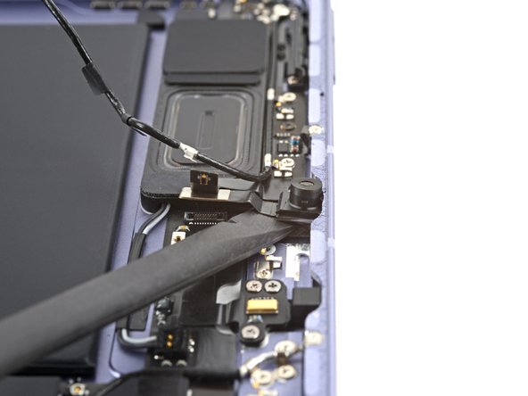 iPad Mini 6 Front Camera Replacement, Separate the front camera's adhesive: stap 0, afbeelding 2 van 2