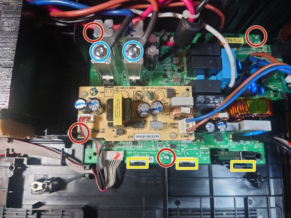 APC Back-UPS Pro 1000 S Teardown, Remove High Voltage Circuit Board: crwdns2935265:010crwdnd2935265:01crwdnd2935265:03crwdne2935265:0