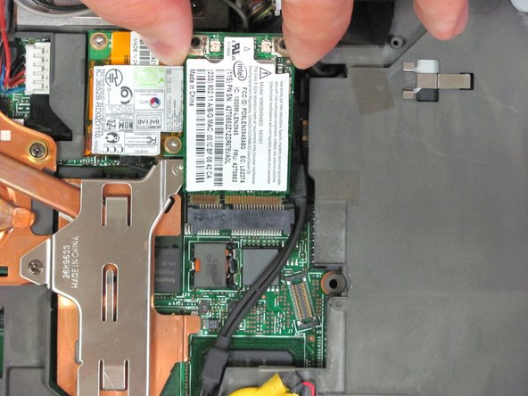 Identifying Major Electronic Components, Wireless Card: crwdns2935265:017crwdnd2935265:03crwdnd2935265:03crwdne2935265:0