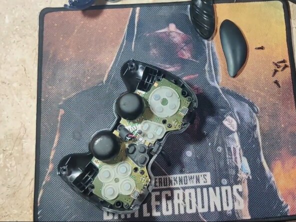 Logitech Gamepad F310 Cable Replacement: crwdns2935265:02crwdnd2935265:02crwdnd2935265:02crwdne2935265:0