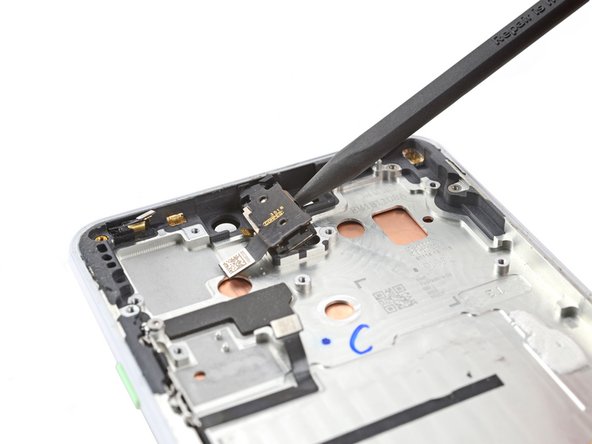 Google Pixel 3 XL Screen Assembly Replacement, Separate the adhesive: crwdns2935265:061crwdnd2935265:02crwdnd2935265:02crwdne2935265:0