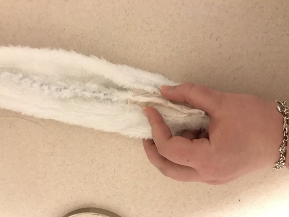 How to Fix Your Cosplay Rabbit Ears: crwdns2935265:08crwdnd2935265:02crwdnd2935265:02crwdne2935265:0