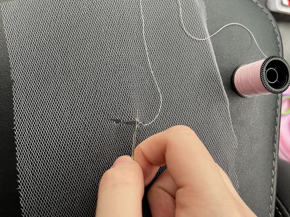 How to Mend a Tear in Tulle Fabric: crwdns2935265:05crwdnd2935265:02crwdnd2935265:02crwdne2935265:0