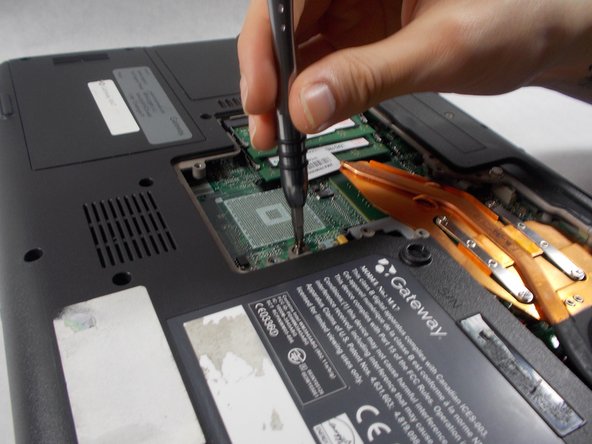 Gateway MA7 CD/DVD Drive Replacement: crwdns2935265:04crwdnd2935265:02crwdnd2935265:02crwdne2935265:0