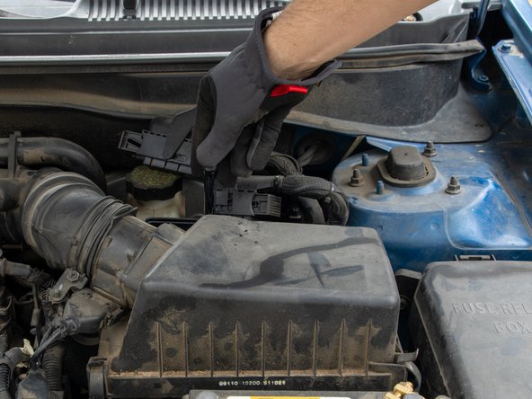 2006 Kia Rio Engine Valve Cover Gasket Replacement: crwdns2935265:06crwdnd2935265:02crwdnd2935265:03crwdne2935265:0