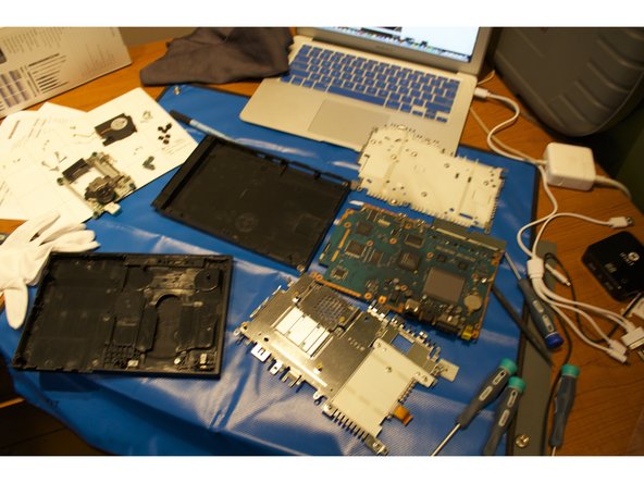 PlayStation 2 Slimline Teardown: crwdns2935265:012crwdnd2935265:02crwdnd2935265:02crwdne2935265:0