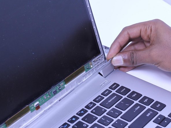 Samsung Series 9 NP900X4D-A03US Display Replacement: crwdns2935265:05crwdnd2935265:03crwdnd2935265:03crwdne2935265:0