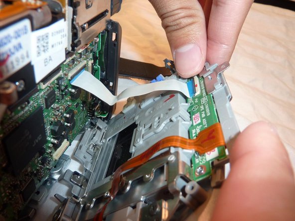 JVC GR-D290U LCD Screen Replacement: crwdns2935265:022crwdnd2935265:02crwdnd2935265:03crwdne2935265:0