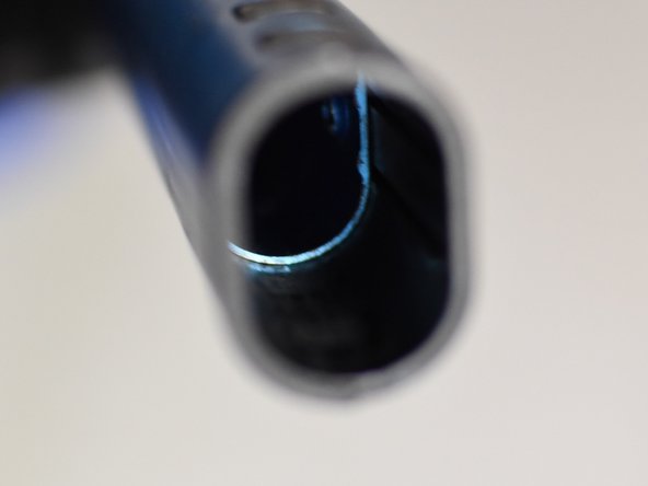 L.L.Bean Rolling Backpack Handle disassembly and lubrication, Inner shaft into middle shaft: crwdns2935265:015crwdnd2935265:03crwdnd2935265:03crwdne2935265:0