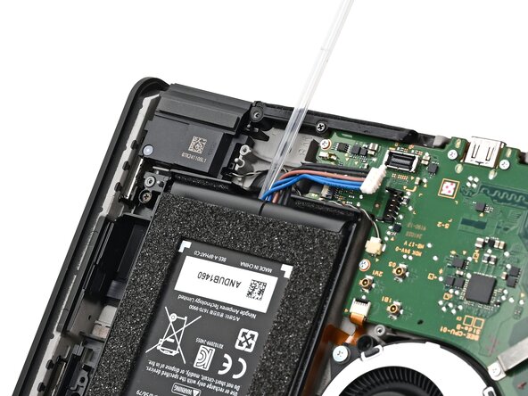 Nintendo Switch 2 Battery Replacement, Weaken the adhesive: crwdns2935265:034crwdnd2935265:01crwdnd2935265:01crwdne2935265:0