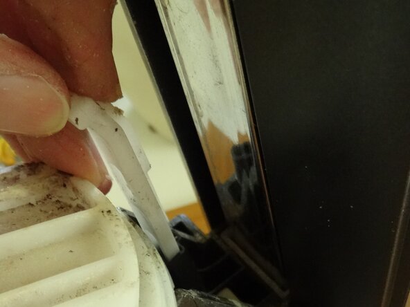 Sodastream Crystal öffnen und reinigen, Schubstange herausheben: crwdns2935265:00crwdnd2935265:01crwdnd2935265:02crwdne2935265:0