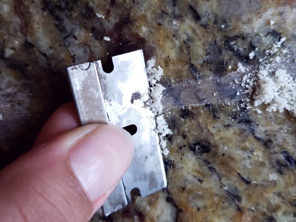 How to Fast Fix a Crack on Granite Countertop: 手順 6、 3の画像 3