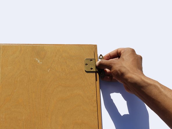How to Replace a Cabinet Door: crwdns2935265:03crwdnd2935265:02crwdnd2935265:03crwdne2935265:0