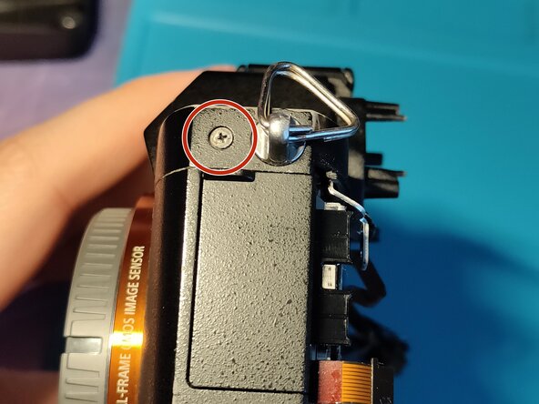 Sony A7 II Top Flex Cable replacement, Removing the top assembly 1 - finally: crwdns2935265:026crwdnd2935265:01crwdnd2935265:03crwdne2935265:0