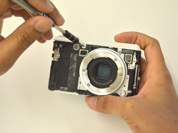 Nikon 1 AW 1 Rear Panel Replacement: crwdns2935265:06crwdnd2935265:02crwdnd2935265:03crwdne2935265:0