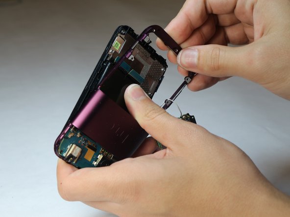 HTC Rhyme Volume Button  Replacement, Removing the back plastic casing: crwdns2935265:08crwdnd2935265:02crwdnd2935265:03crwdne2935265:0
