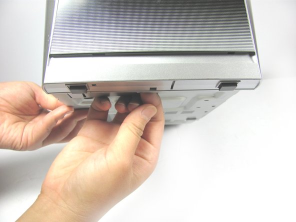 Panasonic SC-PM31 CD Player Replacement, Removing the front panel: crwdns2935265:07crwdnd2935265:02crwdnd2935265:03crwdne2935265:0