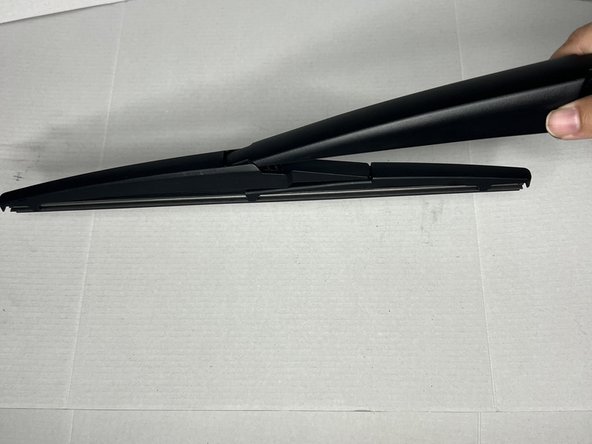 2010 Toyota Matrix Rear Windshield Wiper Replacement: crwdns2935265:06crwdnd2935265:03crwdnd2935265:03crwdne2935265:0