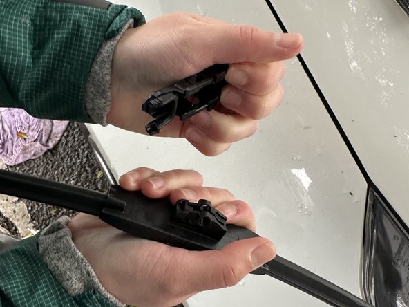 2016 Prius Windshield Wiper Replacement: crwdns2935265:04crwdnd2935265:02crwdnd2935265:02crwdne2935265:0