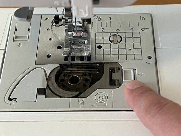 How to Fix a Squeaky Brother SC 9500 Computerized Sewing Machine: step 3, image 1 of 3