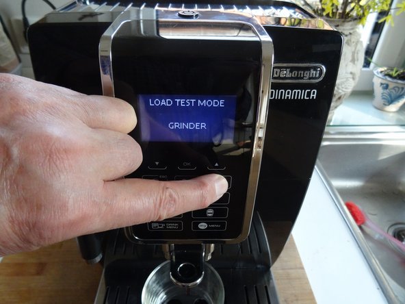 ECAM 350.55 Testmodus: crwdns2935265:04crwdnd2935265:03crwdnd2935265:03crwdne2935265:0