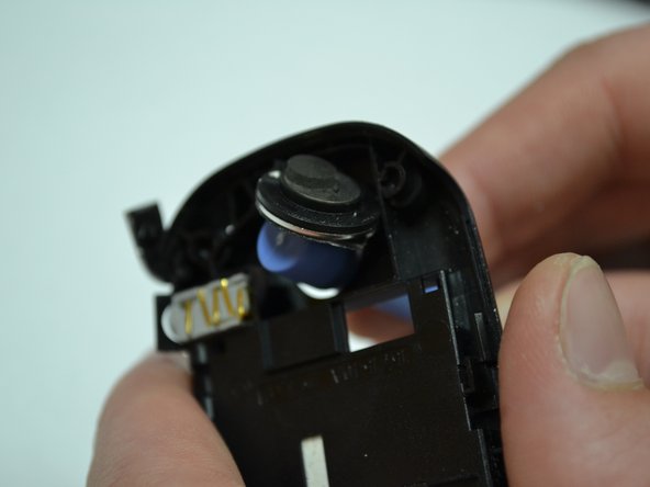 Motorola W315 Speaker Replacement, Speaker: crwdns2935265:06crwdnd2935265:02crwdnd2935265:03crwdne2935265:0