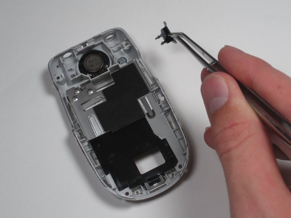 Motorola V557 External Speaker Replacement, External Speaker: crwdns2935265:09crwdnd2935265:02crwdnd2935265:02crwdne2935265:0