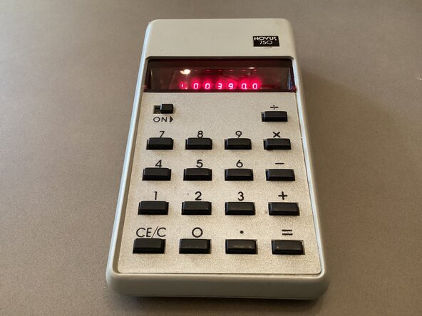 Novus 750 Calculator Teardown, Novus 750 Calculator Teardown: crwdns2935265:01crwdnd2935265:01crwdnd2935265:01crwdne2935265:0