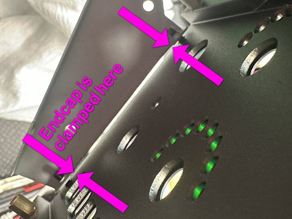 Behringer Powerplay P16-HQ Disassembly, Case Housing & Endcaps: crwdns2935265:06crwdnd2935265:02crwdnd2935265:02crwdne2935265:0