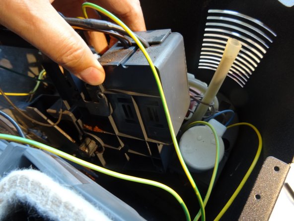 Saeco Royal Zahnrad im Getriebe austauschen: crwdns2935265:019crwdnd2935265:02crwdnd2935265:03crwdne2935265:0