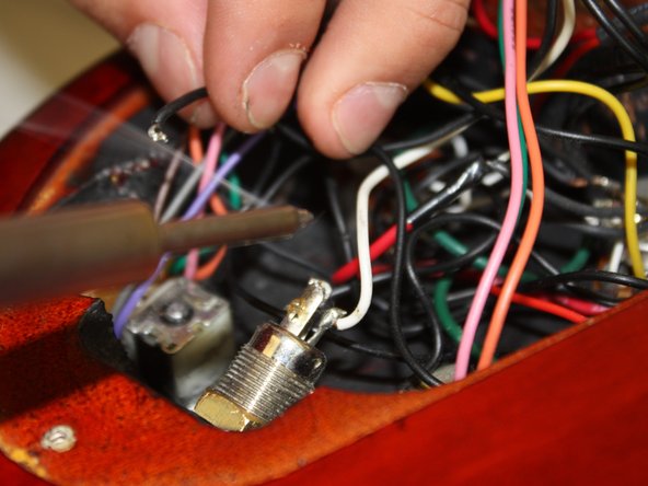 Ibanez 5 String Bass Model SR405QM Output Jack Replacement: crwdns2935265:09crwdnd2935265:03crwdnd2935265:03crwdne2935265:0