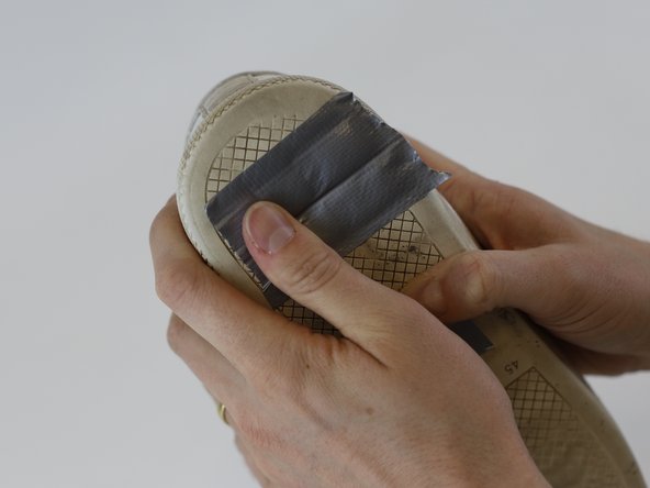 How to Repair a Hole in a Shoe Sole, Temporarily seal the outsole hole: crwdns2935265:05crwdnd2935265:03crwdnd2935265:03crwdne2935265:0