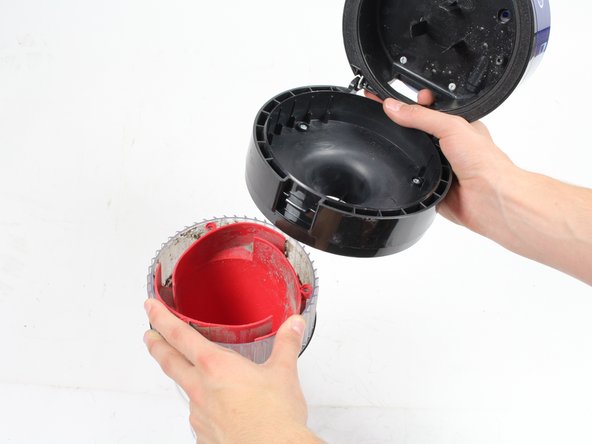 Hoover WindTunnel 2 Rewind Dust Cup Assembly Replacement: crwdns2935265:05crwdnd2935265:02crwdnd2935265:02crwdne2935265:0