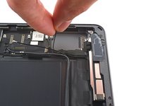 iPad 8 Right Speaker Replacement