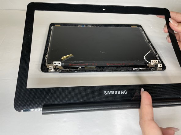 Samsung Chromebook 3 XE500C13-K05US LCD Replacement: crwdns2935265:011crwdnd2935265:03crwdnd2935265:03crwdne2935265:0